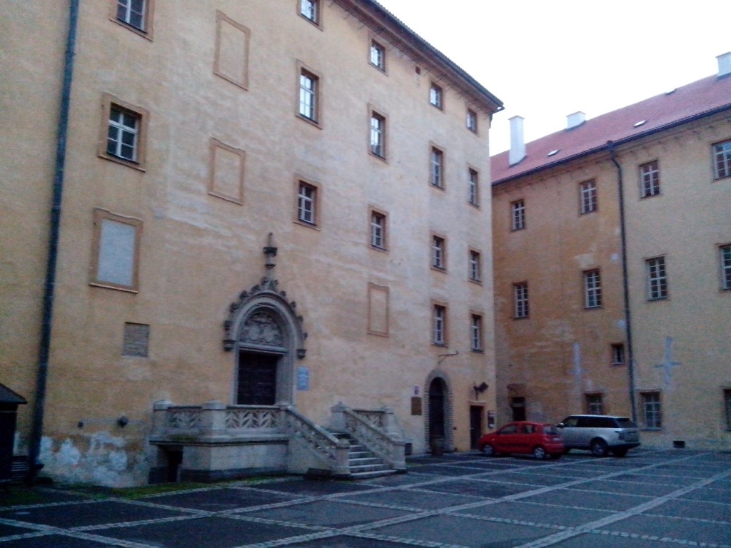 Подєбрадський замок, внутрішній двір.