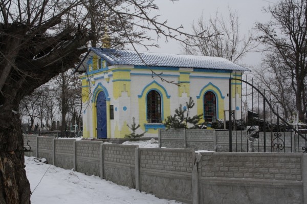 Цвинтарна каплиця Різдва Пресвятої Богородиці УПЦ КП у Гнатівці