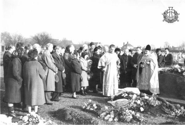 Похорони Василя Перебийноса. Цвинтар Ґаннерзбері в Лондоні - 22.11.1966.